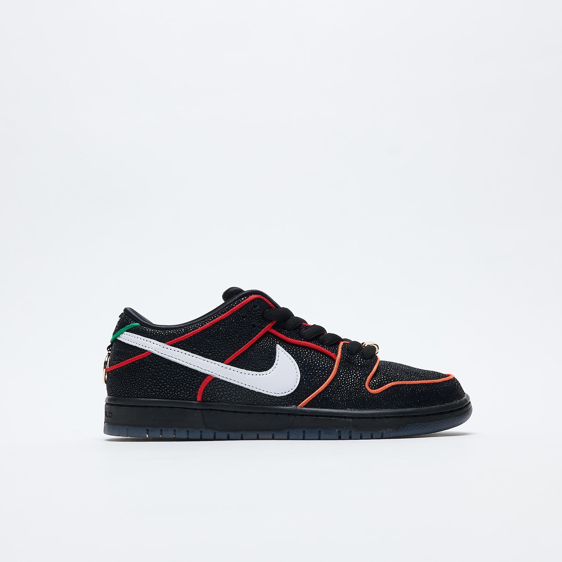 Bronx Girl Skate x Nike Sb - Dunk Low Pro QS (Black/Challenge Red)