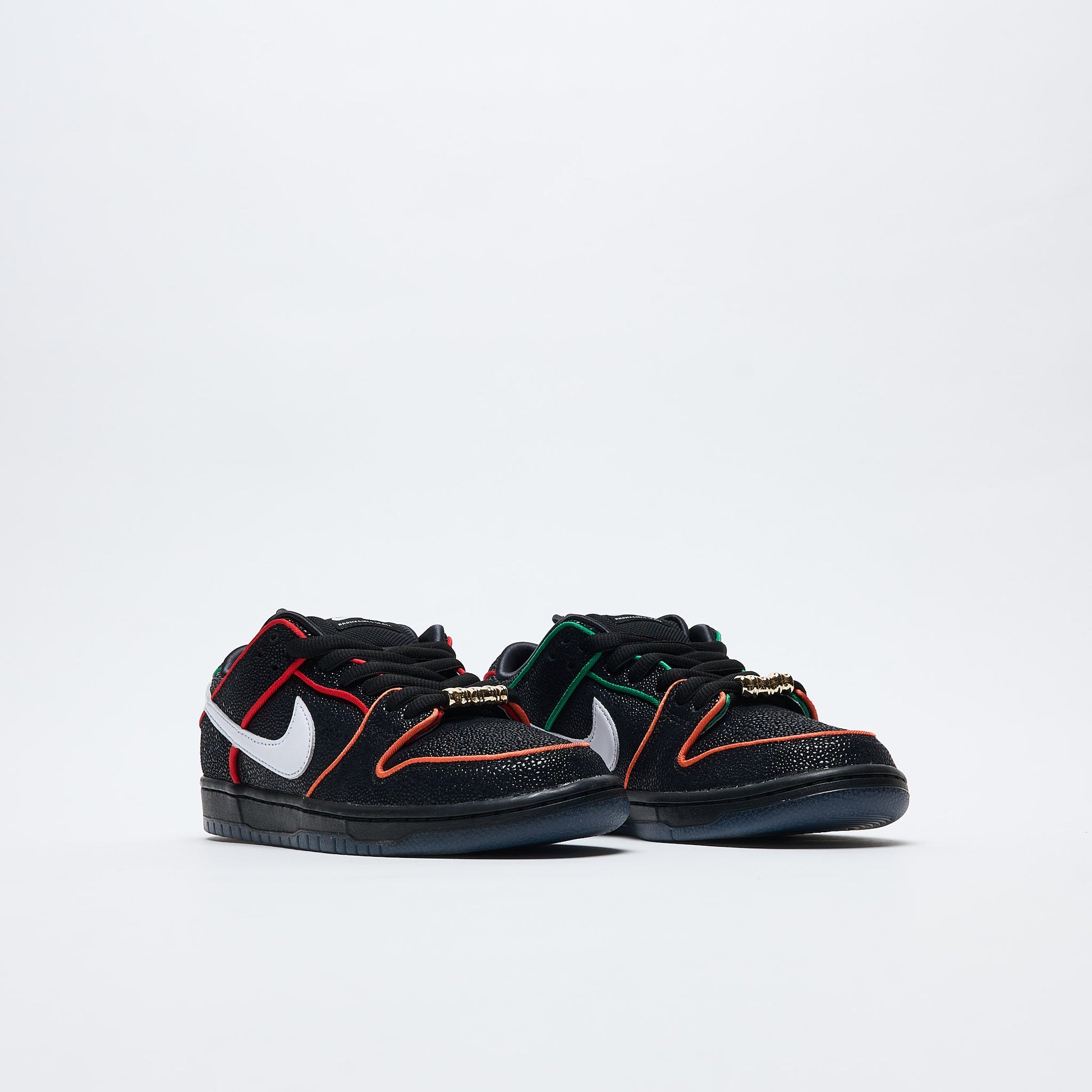Bronx Girl Skate x Nike Sb - Dunk Low Pro QS (Black/Challenge Red)