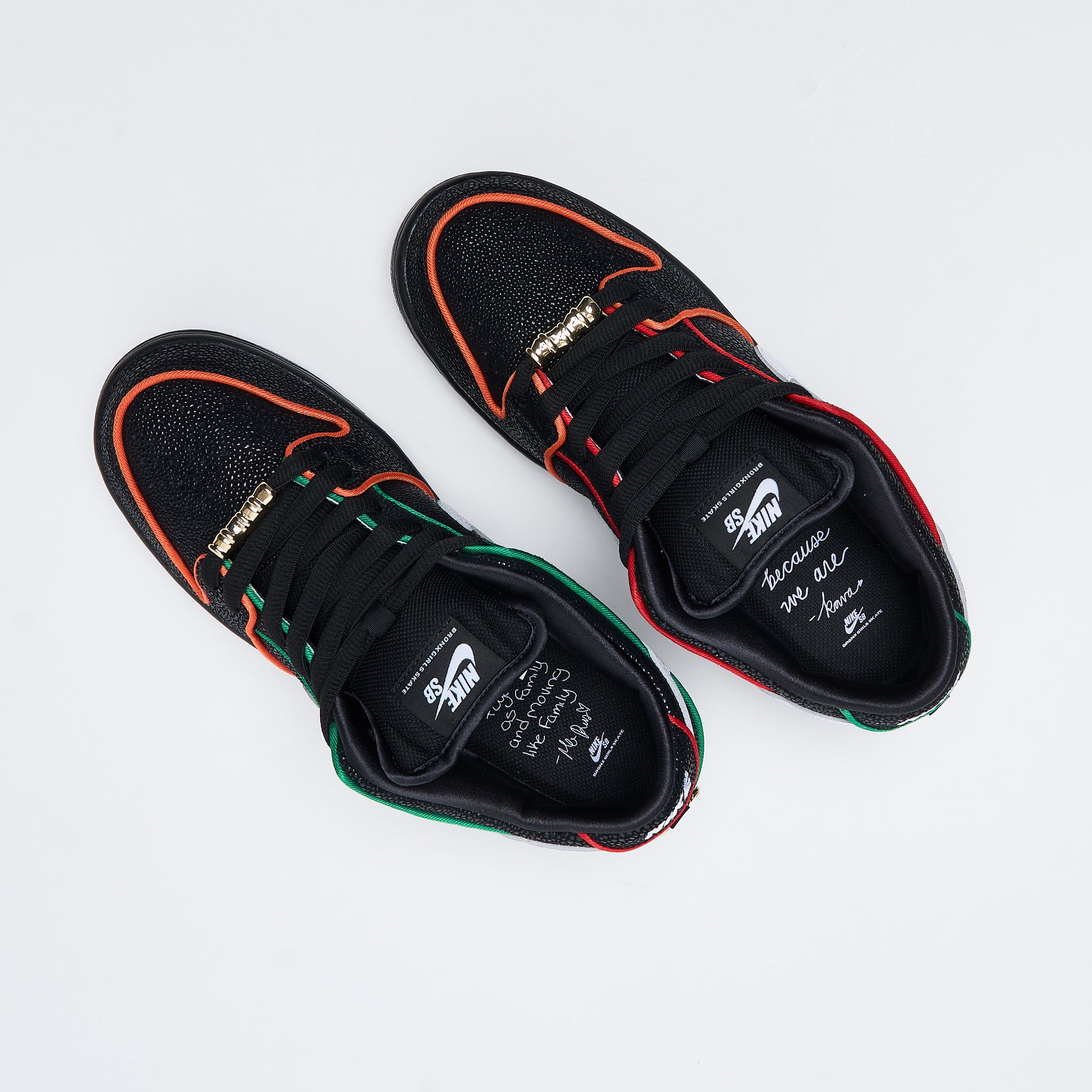 Bronx Girl Skate x Nike Sb - Dunk Low Pro QS (Black/Challenge Red)