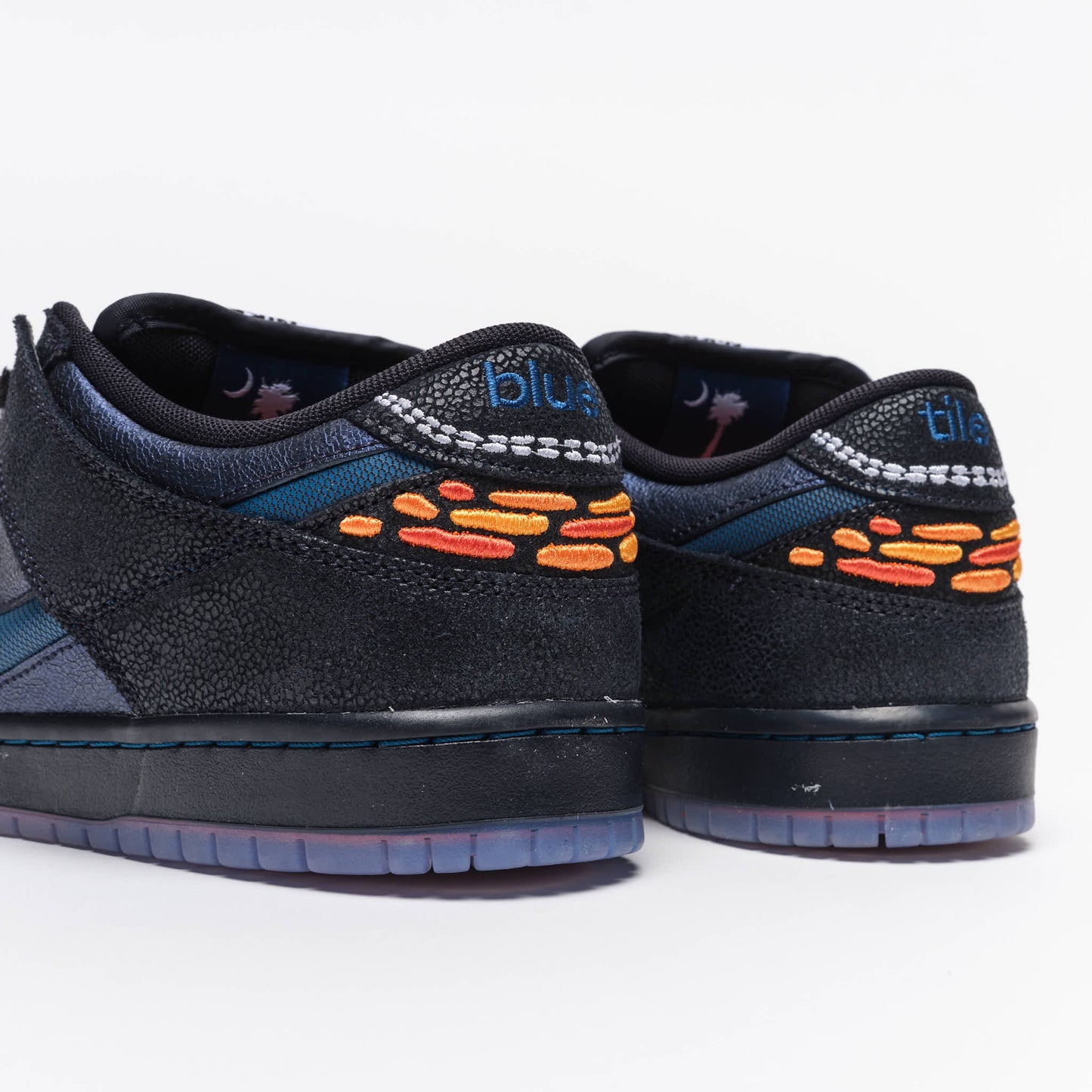Nike SB - Dunk Low Pro QS x Bluetile (Pitch Blue/Black)