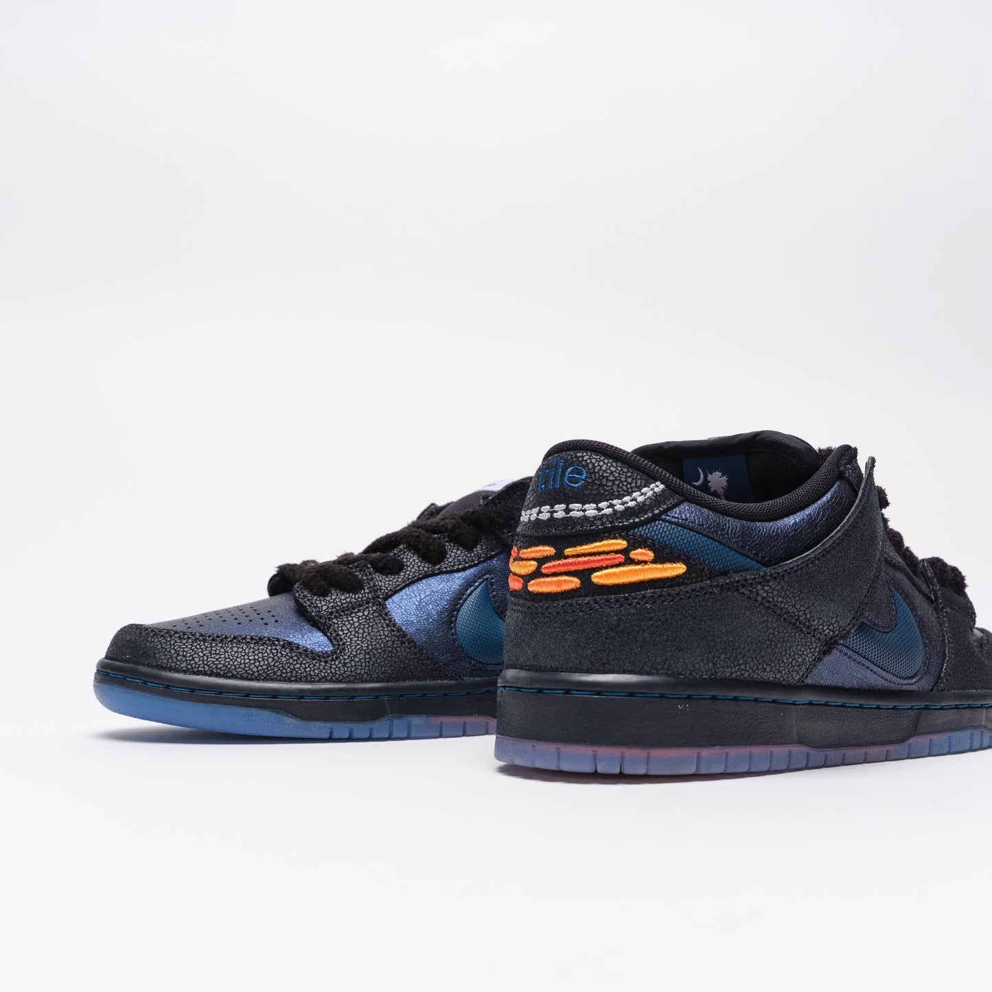 Nike SB - Dunk Low Pro QS x Bluetile (Pitch Blue/Black)
