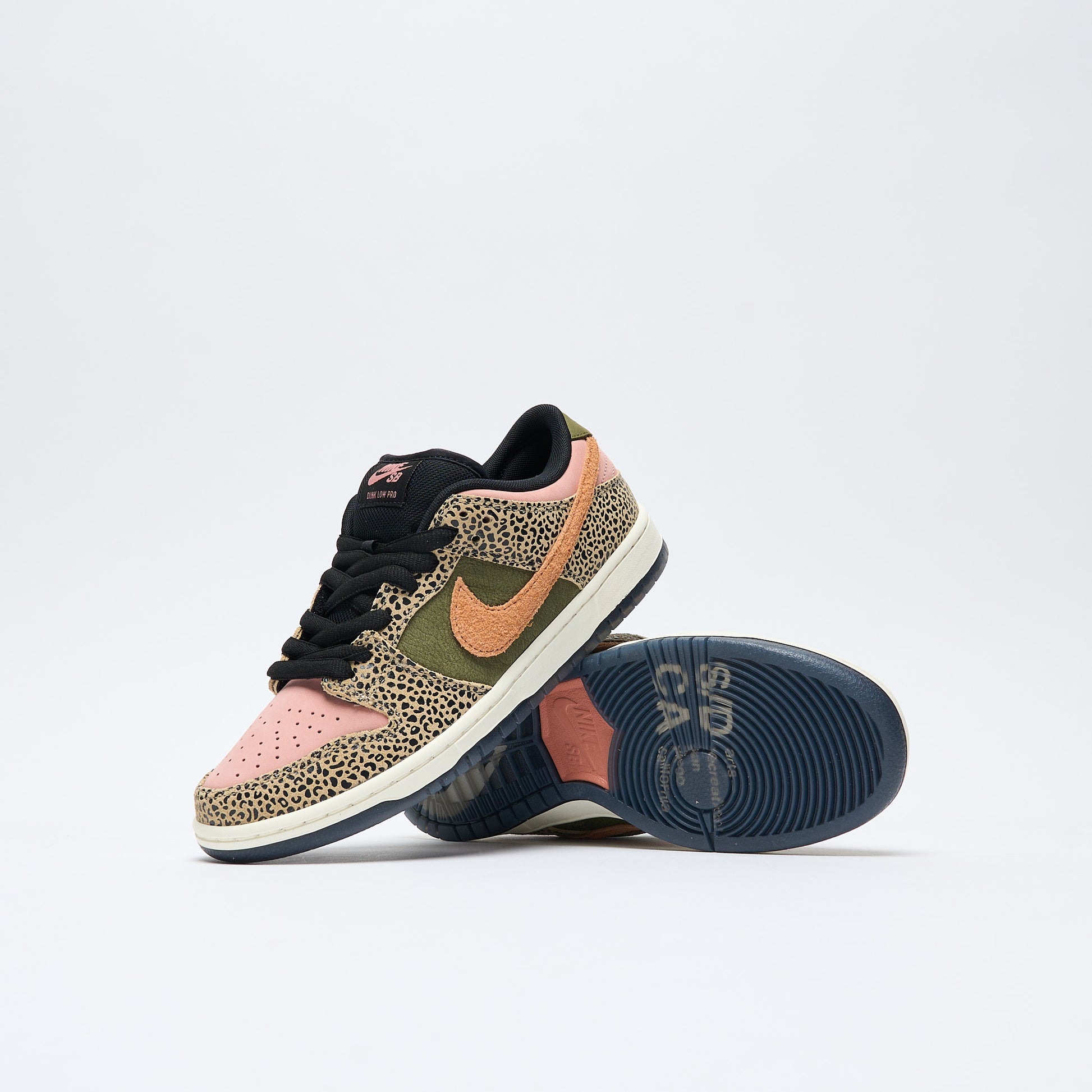 Arts & Rec x Nike SB - Dunk Low Pro QS  (Khaki/Amber Brown-Rough Green-Rust Pink)