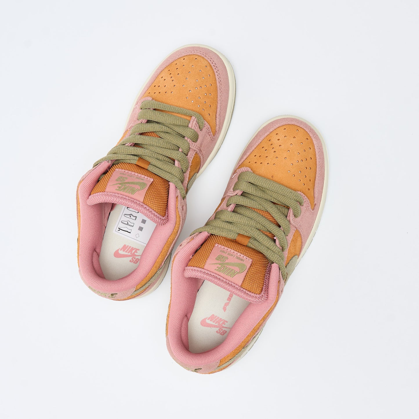 Nike SB - Dunk low Pro (Red Stardust/Neutral Olive-Monarch)