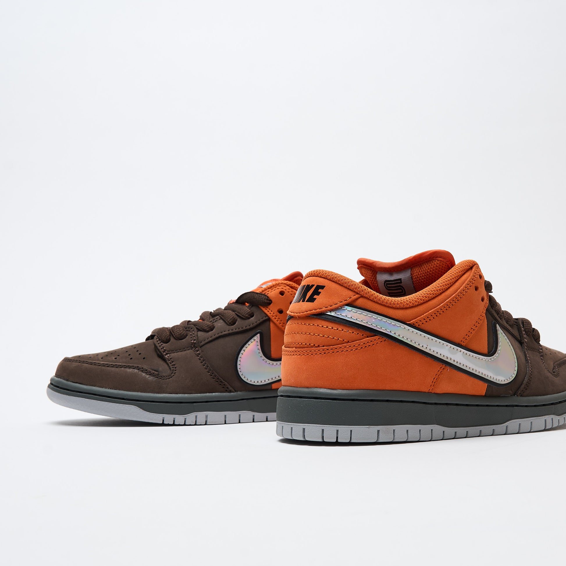 Nike SB - Dunk Low Pro "Muni Fast Pass" (Safety Orange/Wolf Grey)
