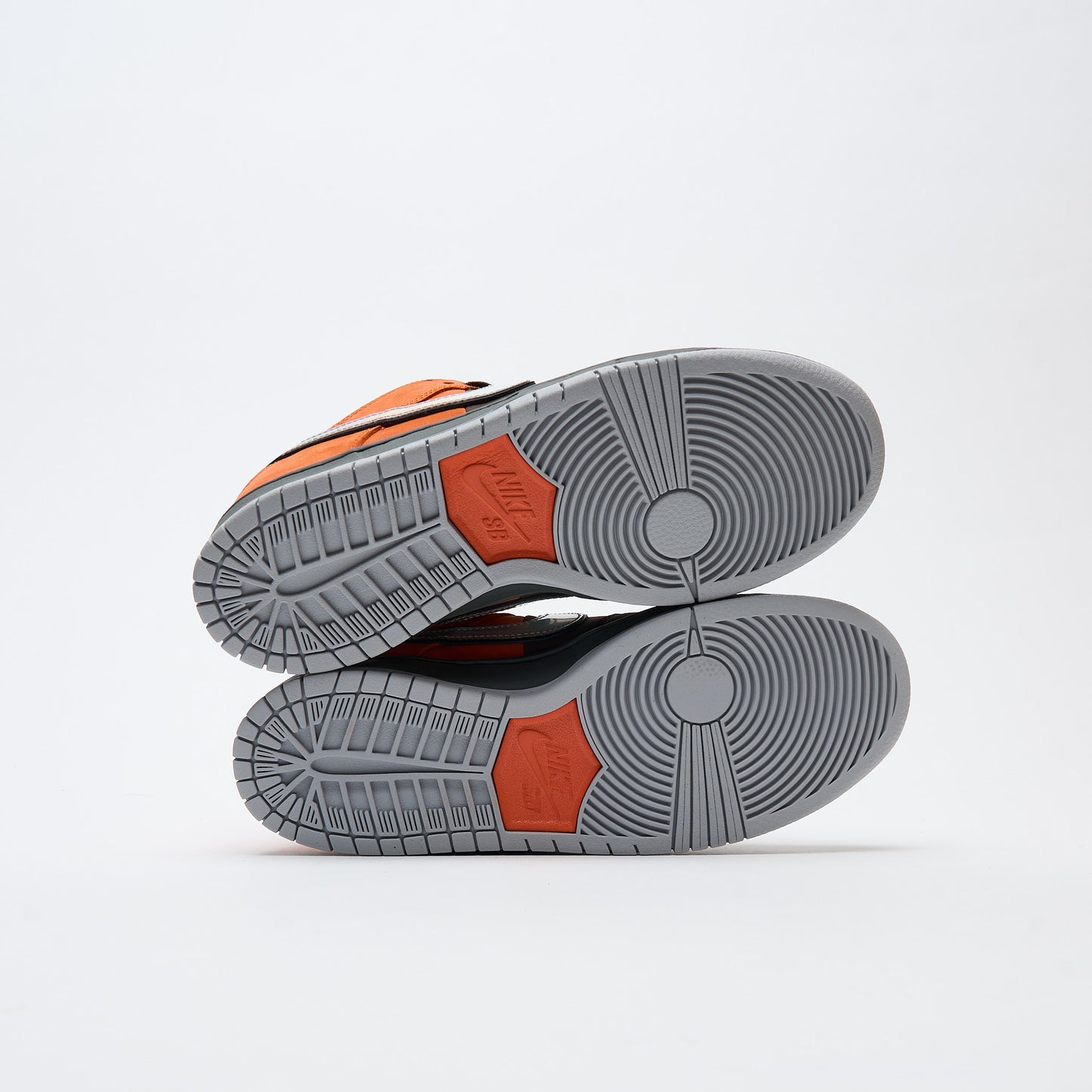 Nike SB - Dunk Low Pro "Muni Fast Pass" (Safety Orange/Wolf Grey)