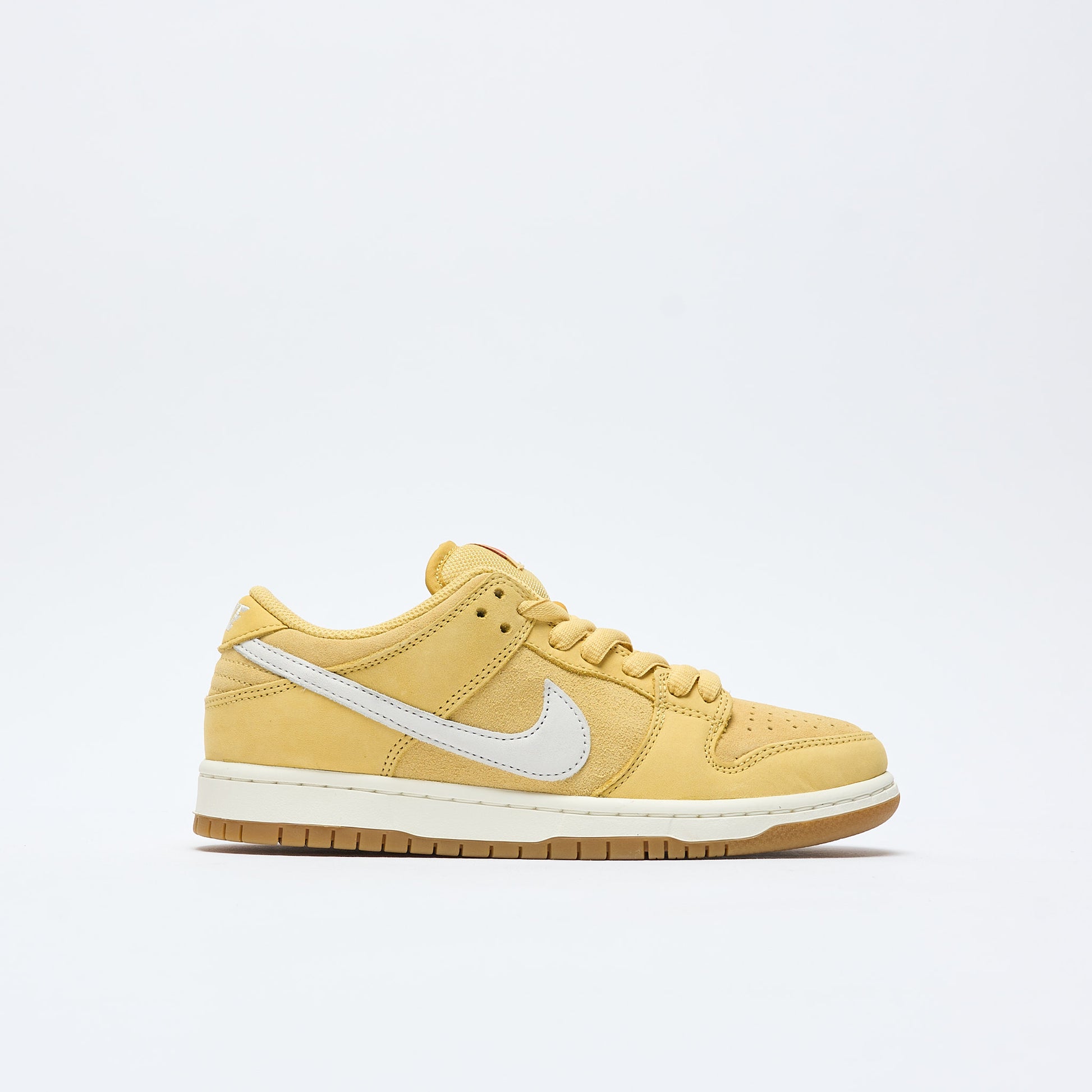 Nike SB - Dunk Low Pro ISO (Saturn Gold/Sail-Saturn Gold-Solar Flare)