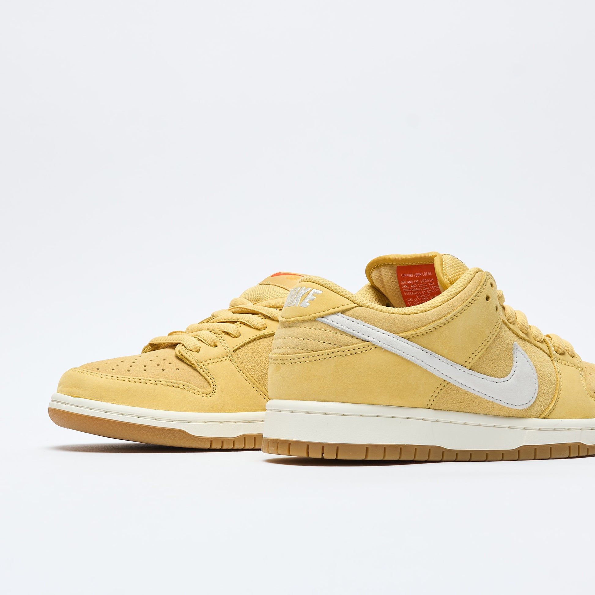 Nike SB - Dunk Low Pro ISO (Saturn Gold/Sail-Saturn Gold-Solar Flare)