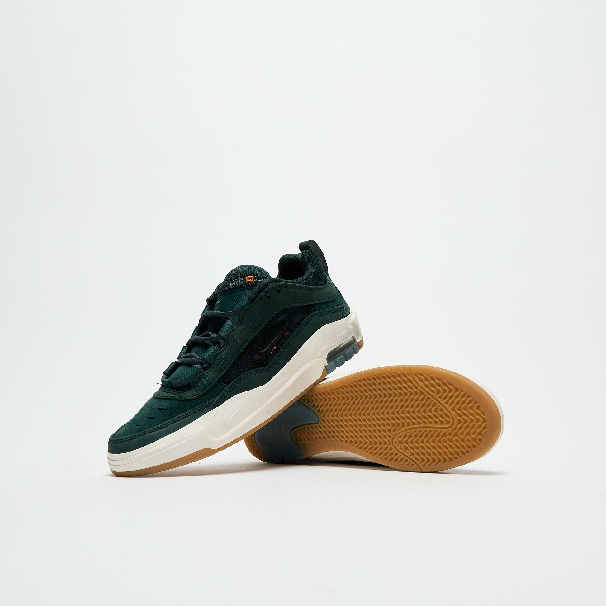 Nike SB - Air Max Ishod Premium (Deep Fir/Black Fir Sail)