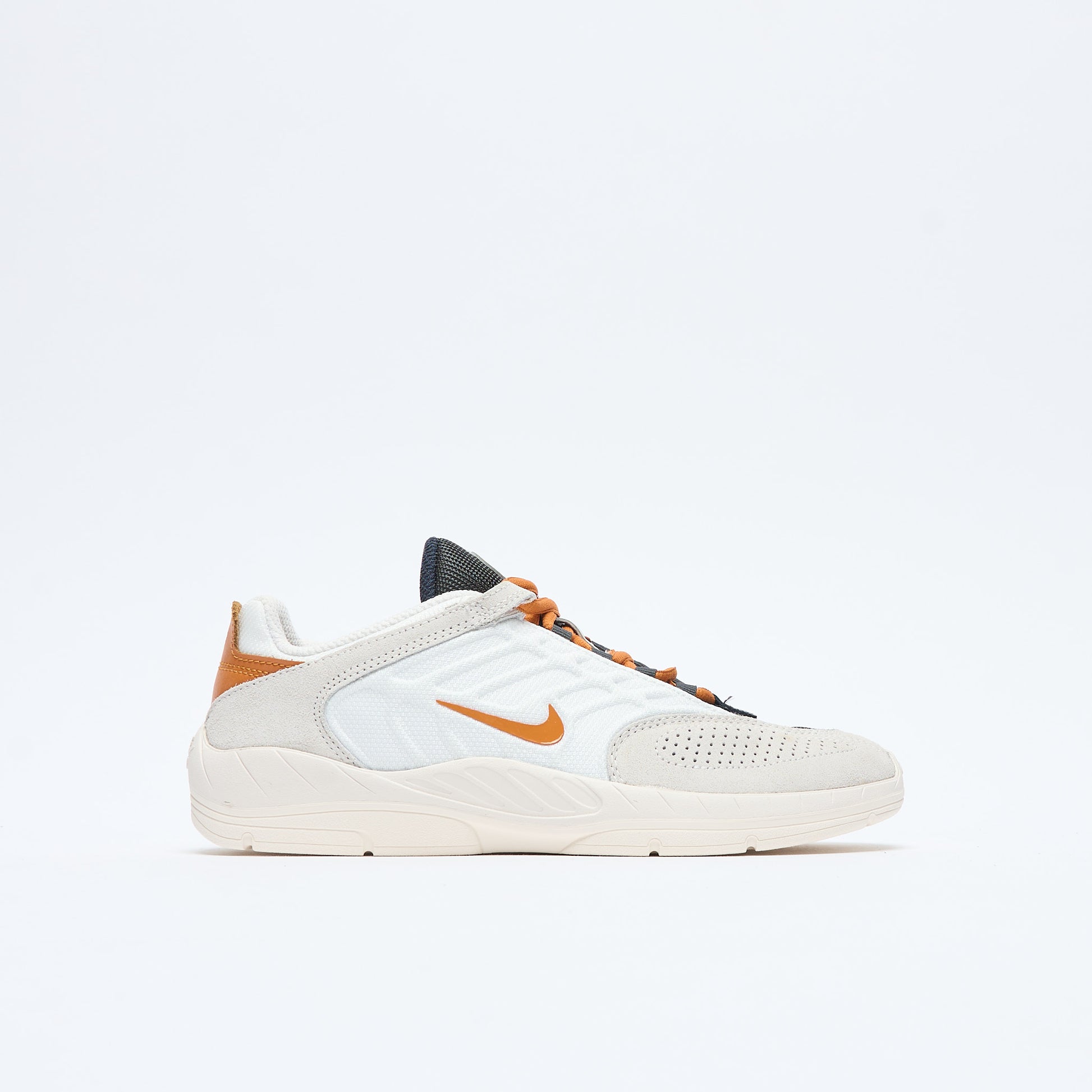 Nike SB - Vertebrae (Summit White/Monarch-Phantom)