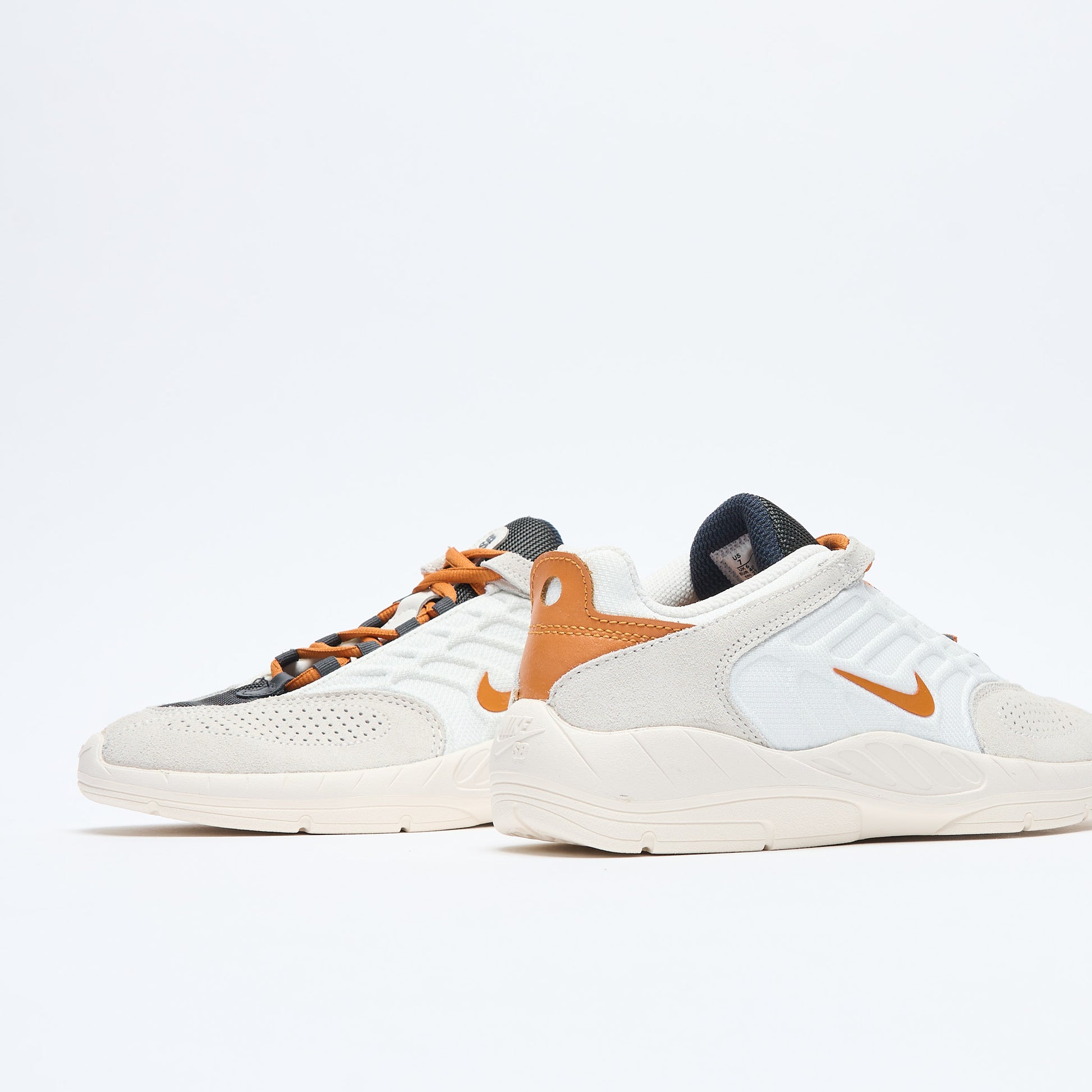Nike SB - Vertebrae (Summit White/Monarch-Phantom)