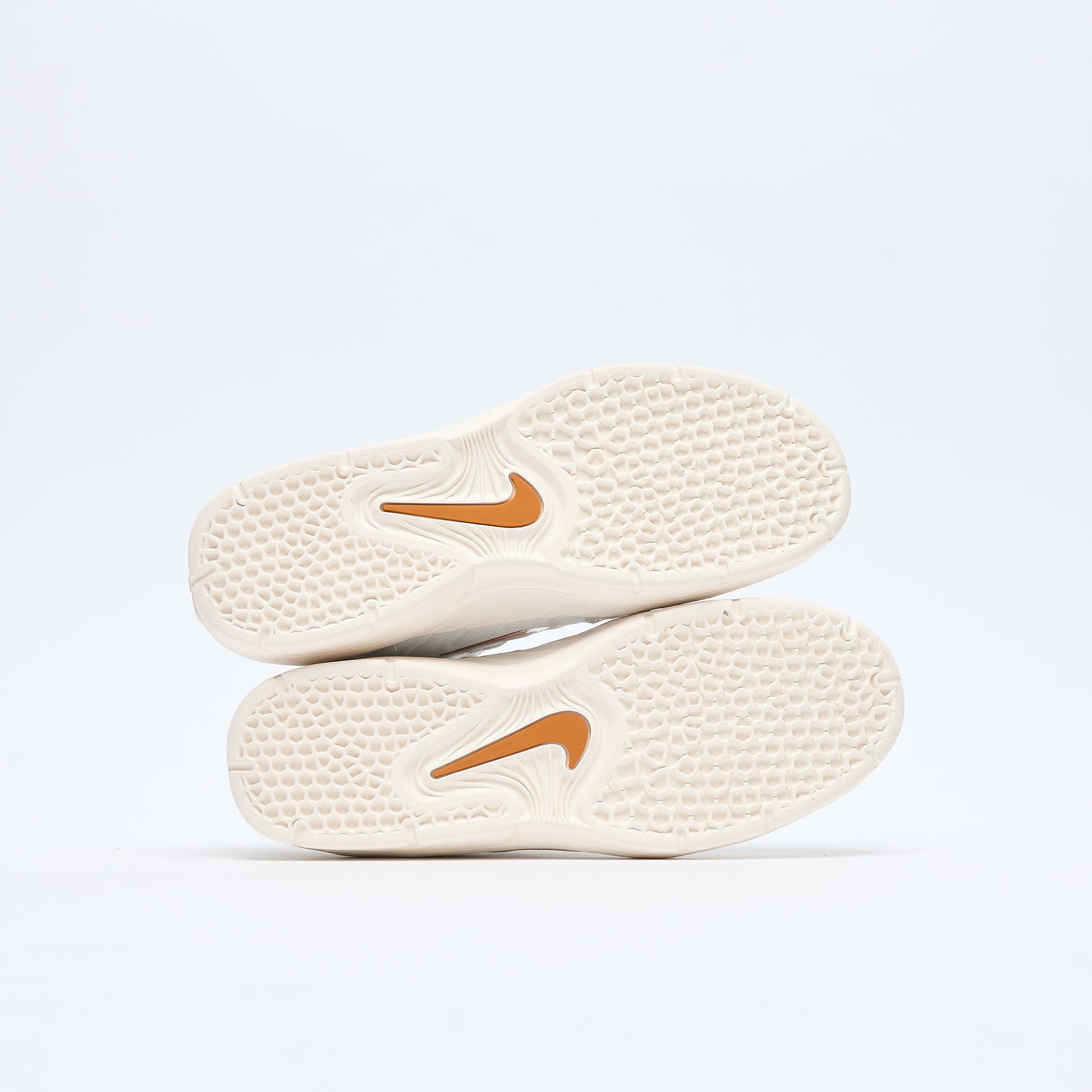 Nike SB - Vertebrae (Summit White/Monarch-Phantom)