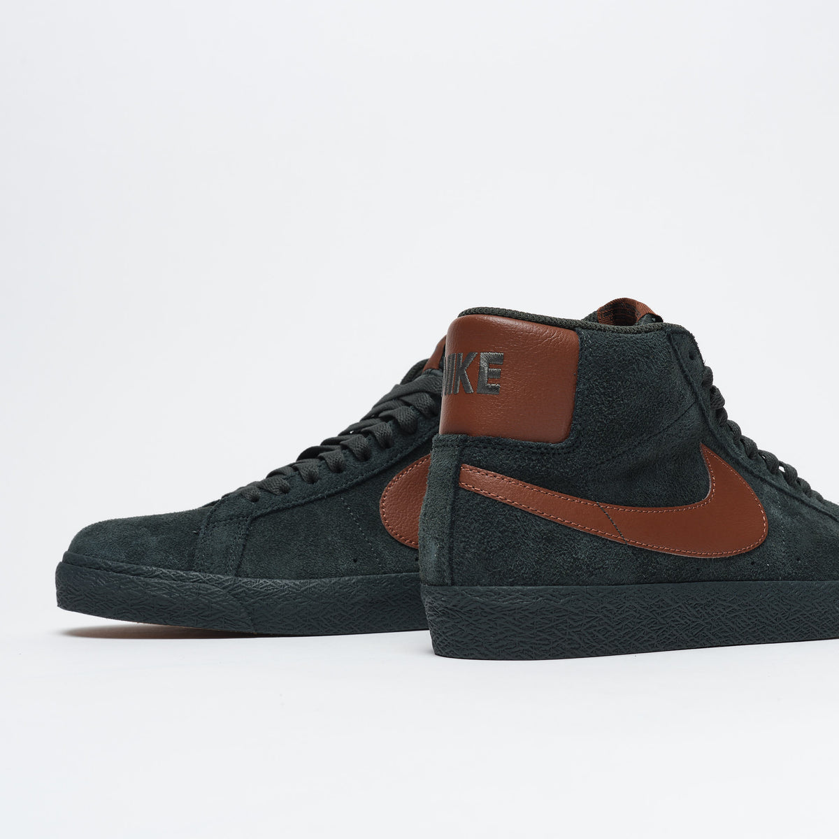 Nike Sb Zoom Blazer Mid Black Spruce Corduroy Brown