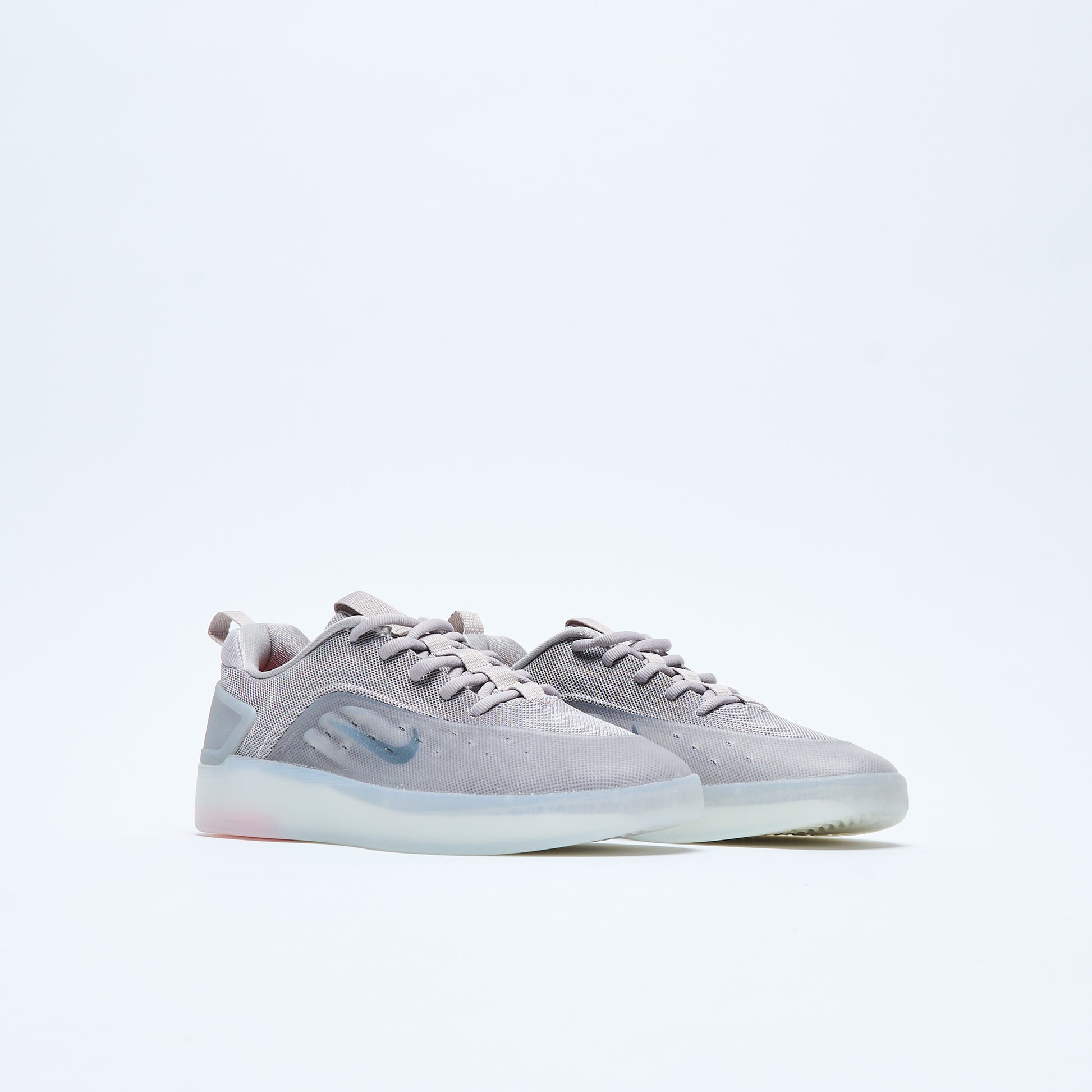 Nike SB - Zoom Nyjah 4 (College Grey/Mink Brown-Light Silver)