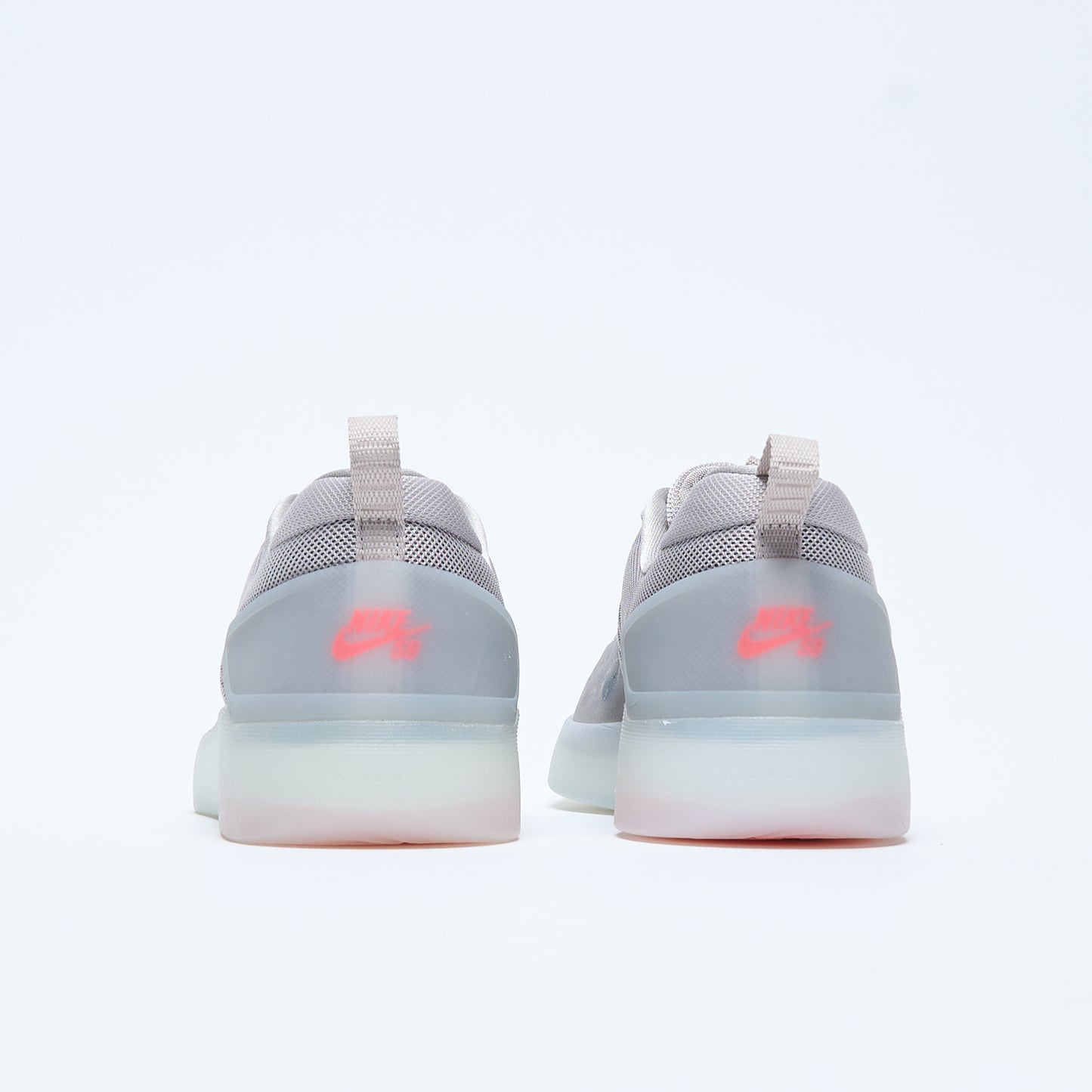 Nike SB - Zoom Nyjah 4 (College Grey/Mink Brown-Light Silver)