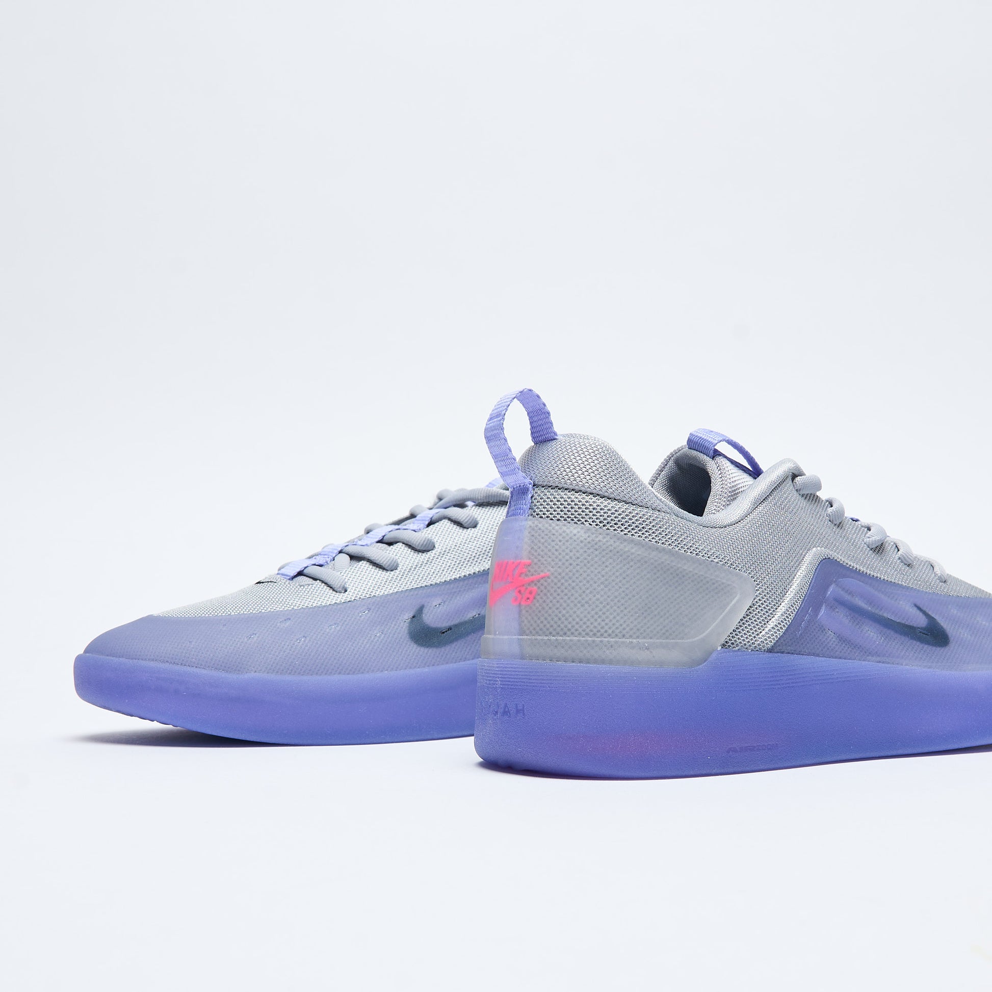 Nike SB - Zoom Nyjah 4 (Light Thislte/Black/Light Thislte)