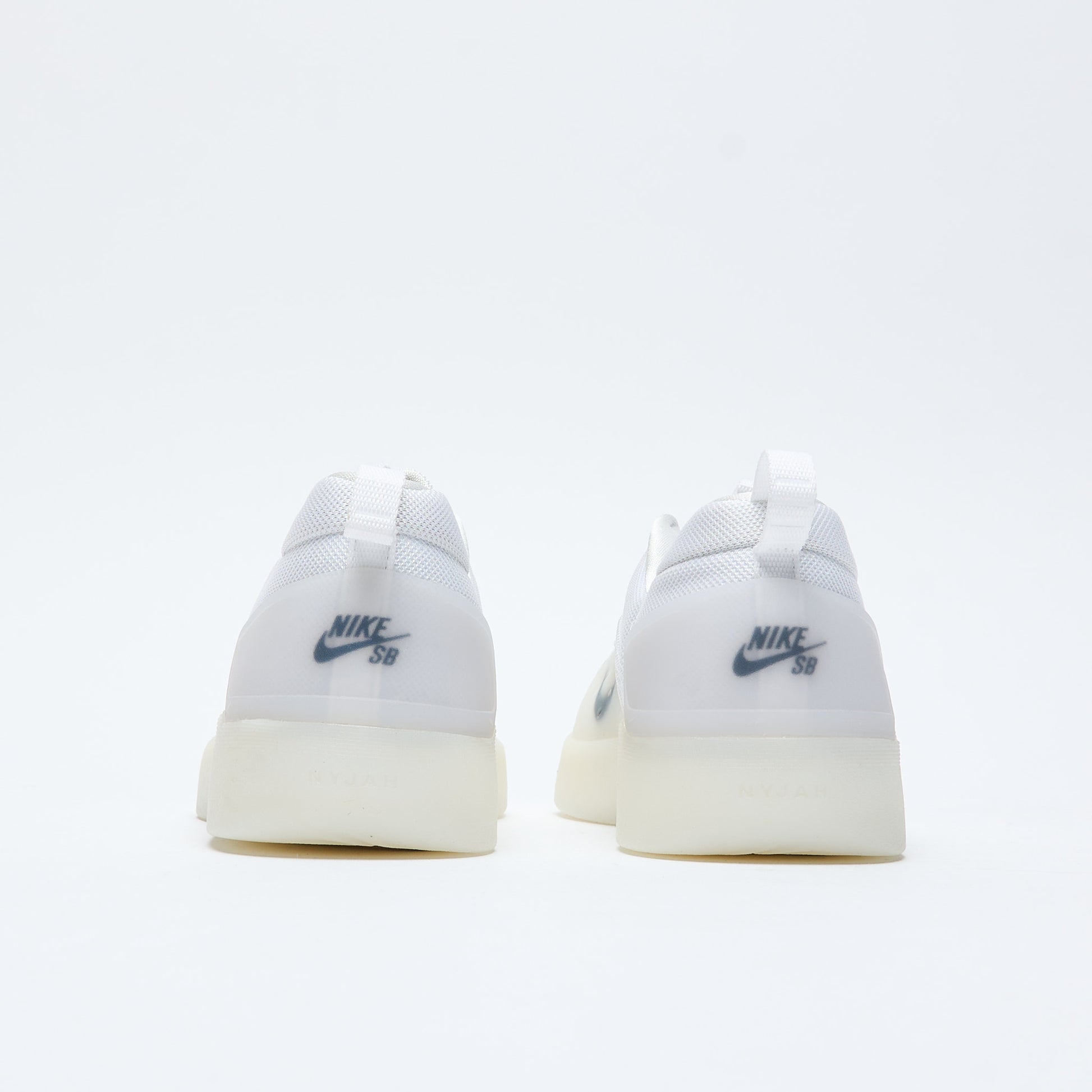 Nike SB - Zoom Nyjah 4 (White/Black)
