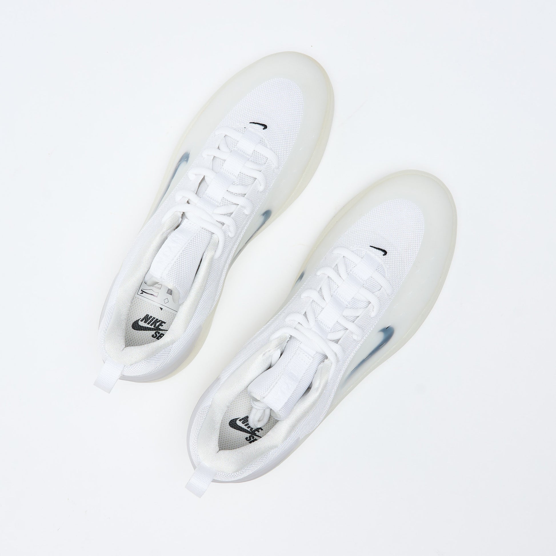 Nike SB - Zoom Nyjah 4 (White/Black)