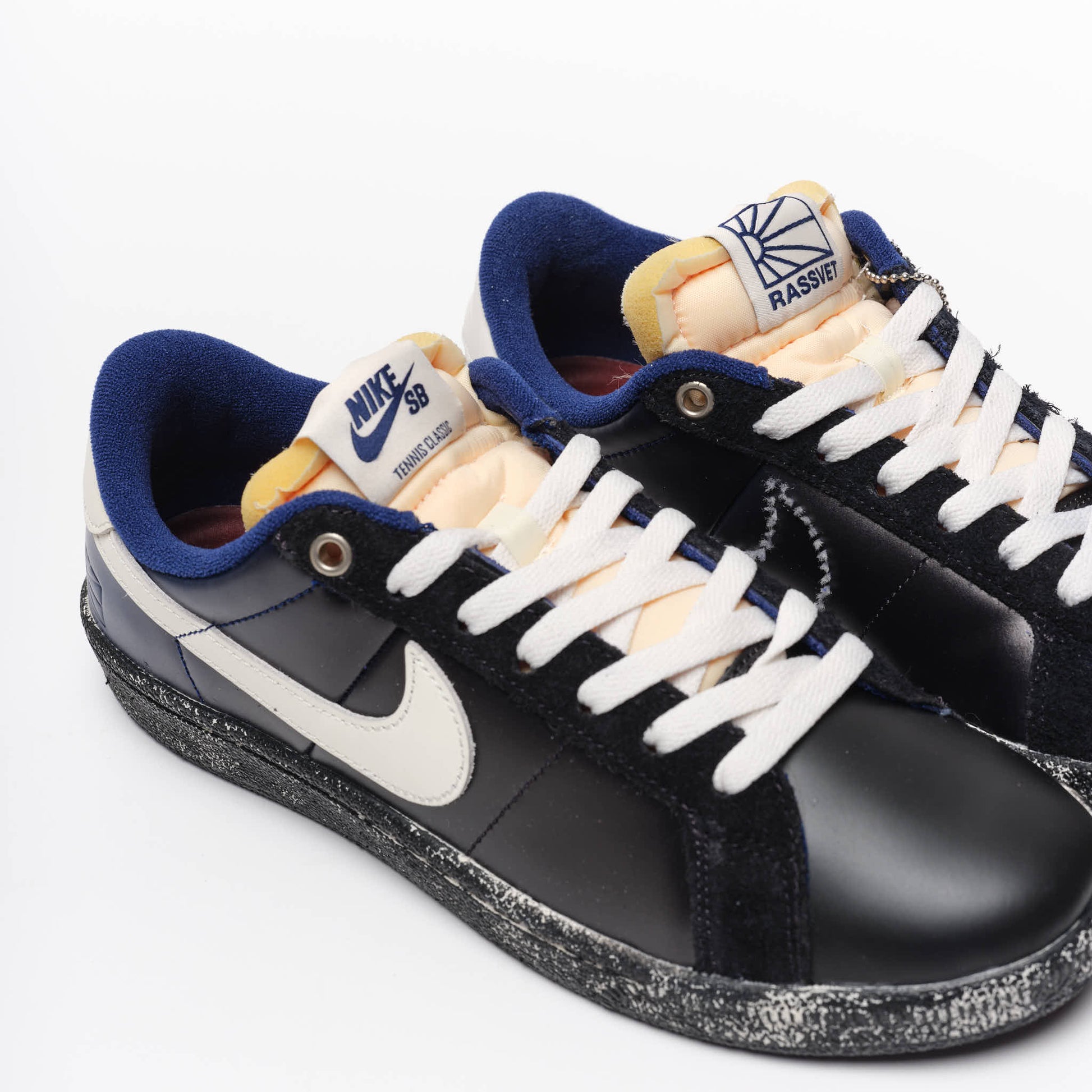 Nike SB - Zoom Tennis Classic x Rassvet (Blue Void/Blue Void-Sail)