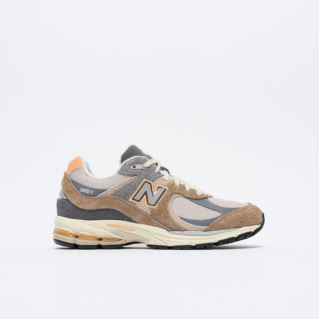 New Balance - M 2002 REJ  (Mushroom/Hazy Peach)