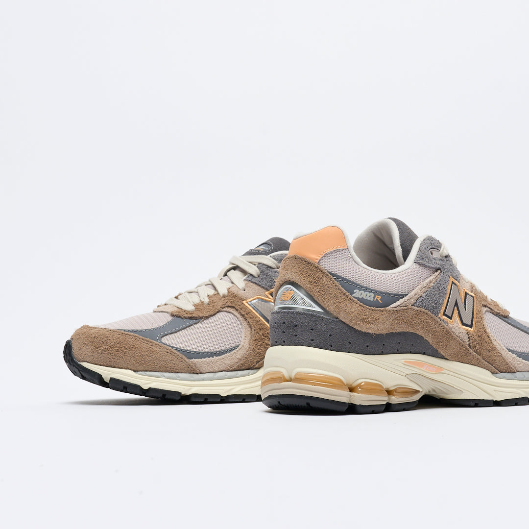 New Balance - M 2002 REJ  (Mushroom/Hazy Peach)