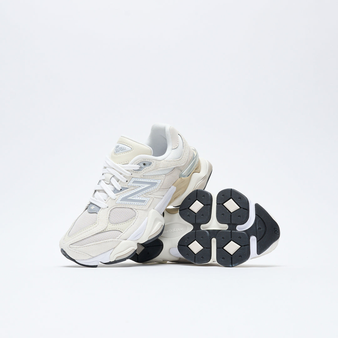 New Balance - U 9060 WHT (Sea Salt/Moonbeam)