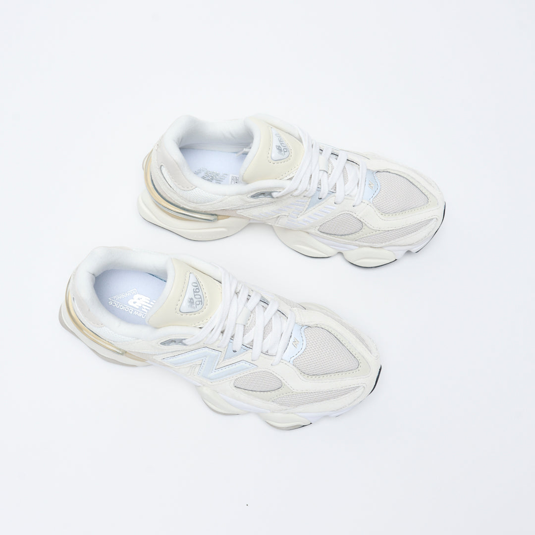 New Balance - U 9060 WHT (Sea Salt/Moonbeam)