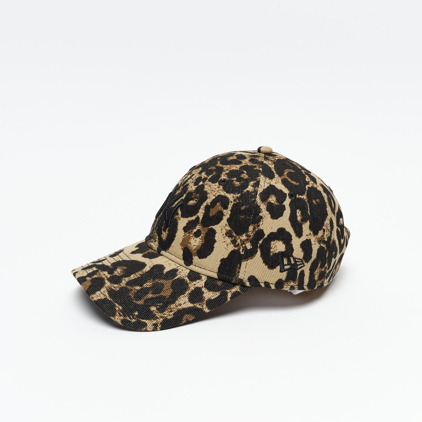 New Era Cap - Womens Leopard 9Twenty Cap NY Yankees
