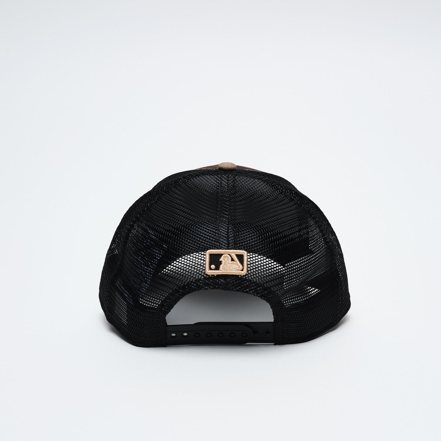 New Era Cap - Woodmark Camo 9Forty Trucker Cap NY Yankees