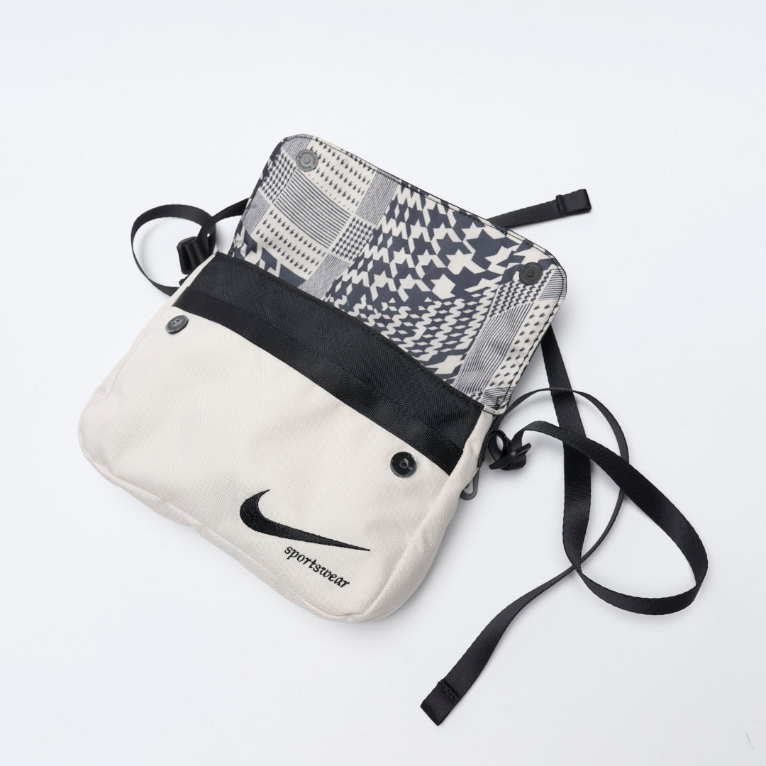 Nike - Futura Cross Body Bag (Black/Lt Orewood Brn/Black)