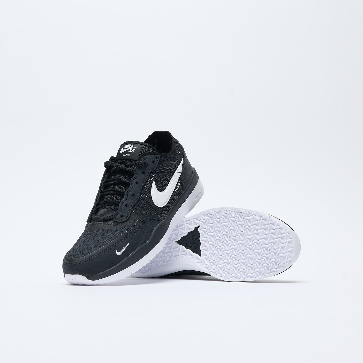 Nike SB - PS8 (Black/White)