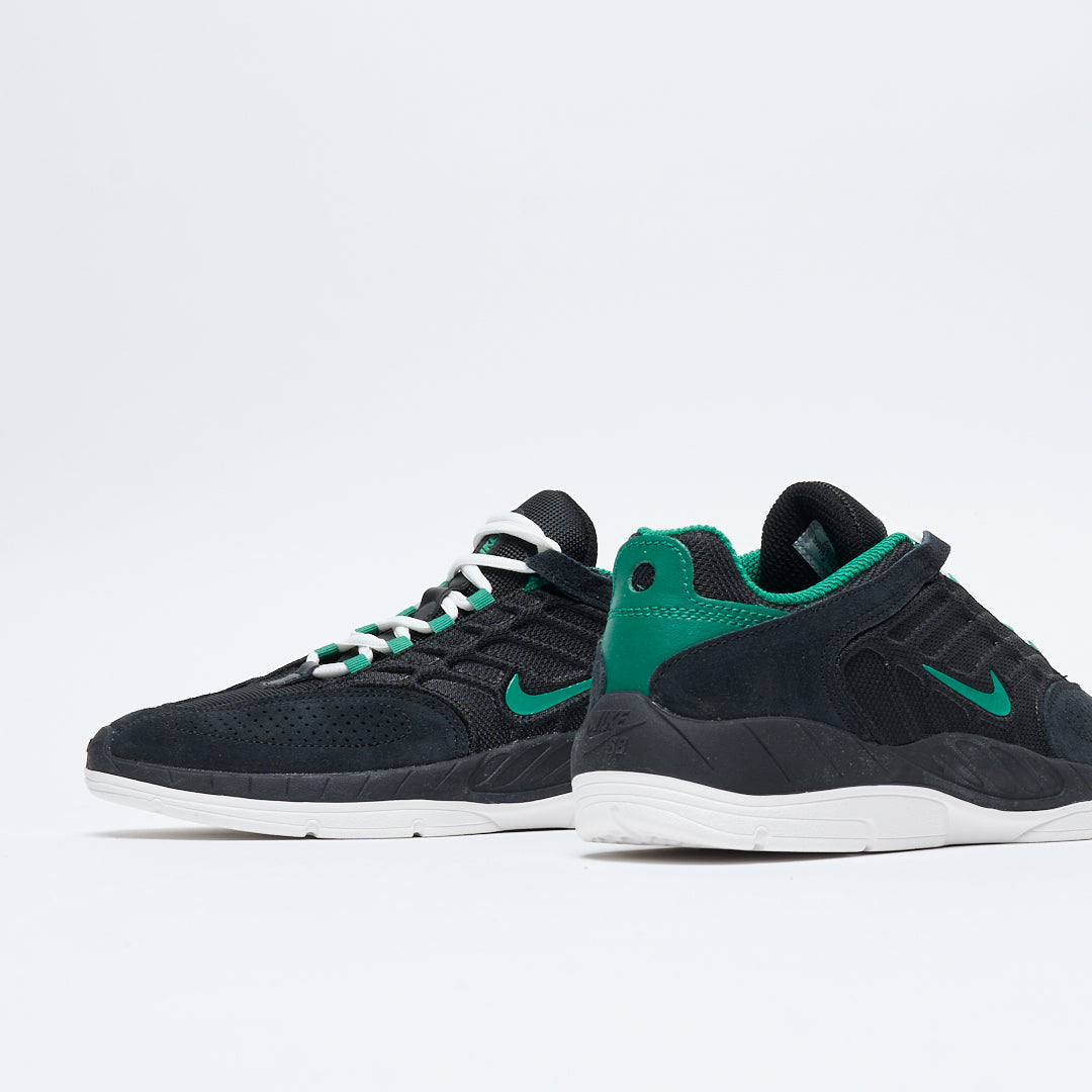 Nike SB - Vertebrae (Black/Malachite-Black-Summit-White)