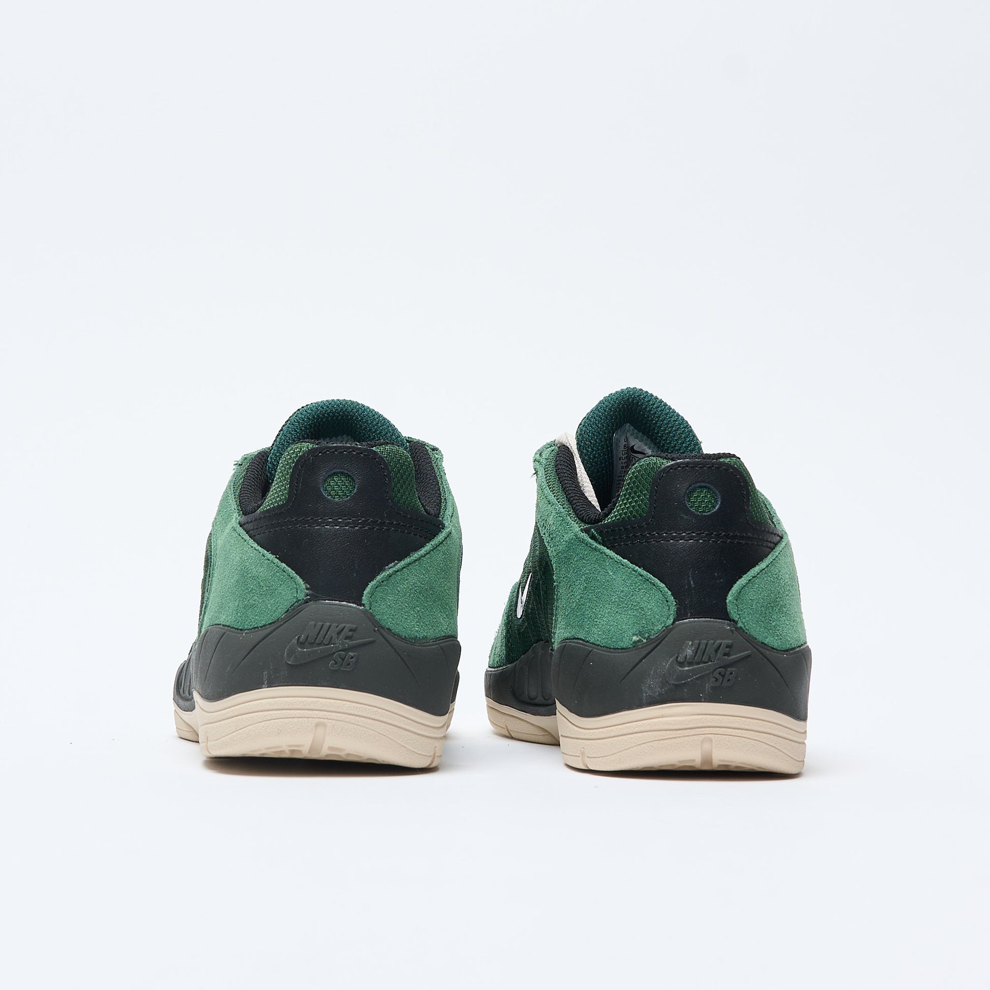 Nike SB - Vertebrae (fir/black/sequoia/light orewood brown)