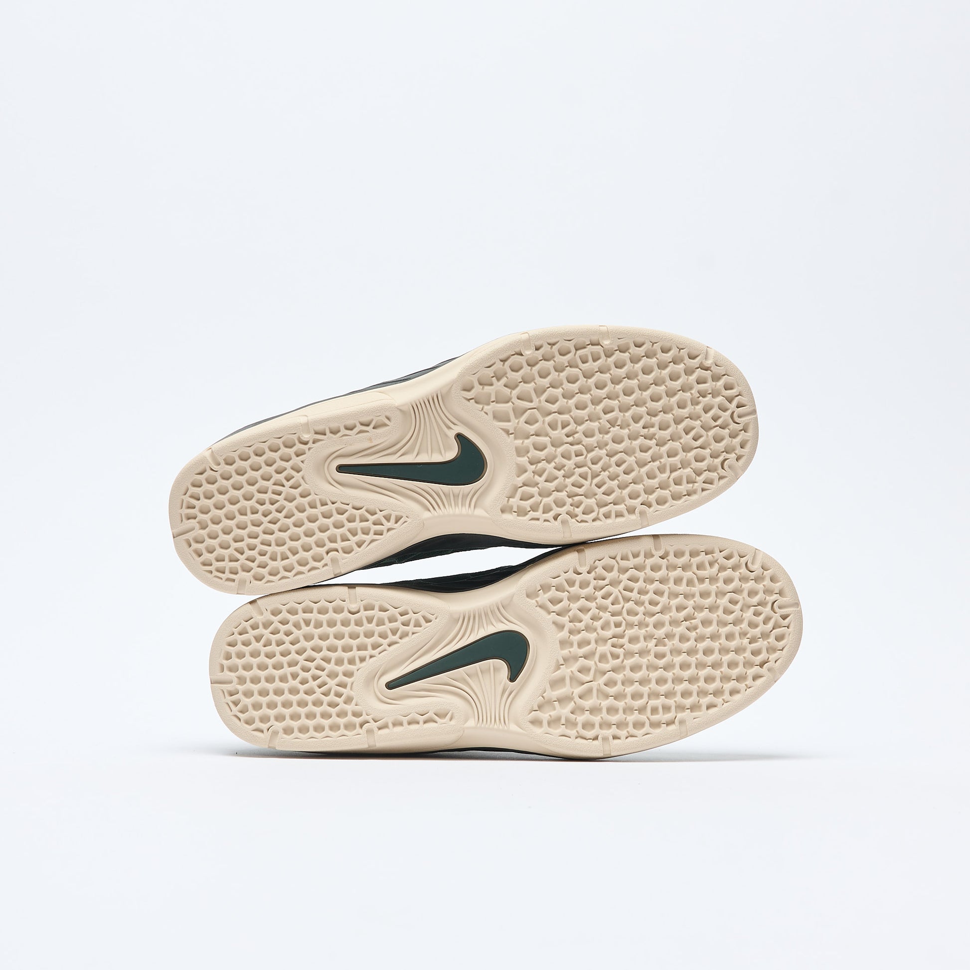 Nike SB - Vertebrae (fir/black/sequoia/light orewood brown)