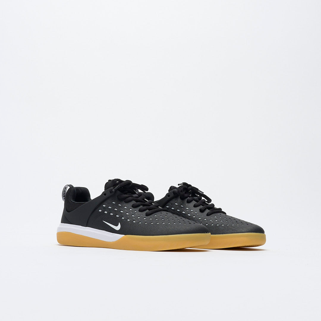 Nike SB - Zoom Nyjah 3 (Black/White-Black-Gum) DV7896-001