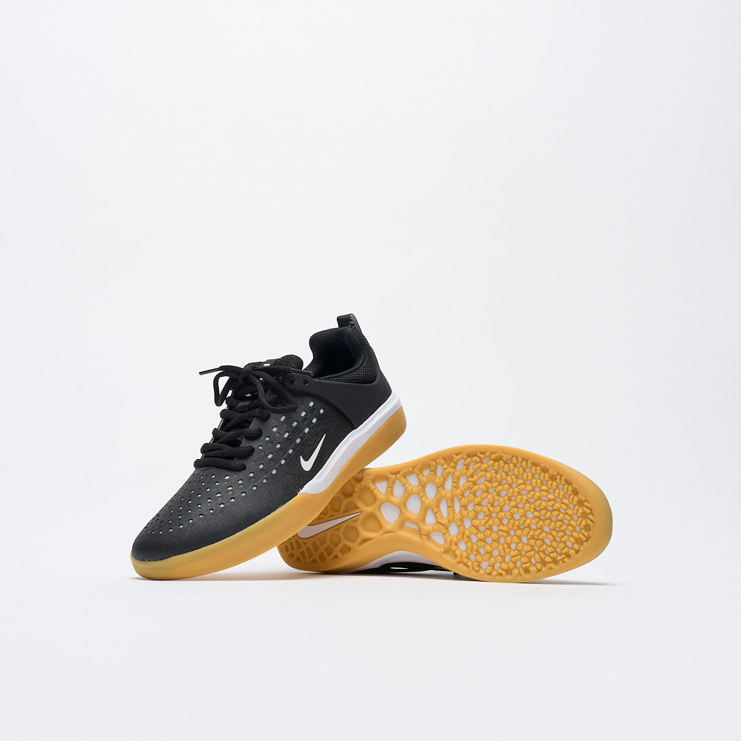 Nike SB - Zoom Nyjah 3 (Black/White-Black-Gum) DV7896-001