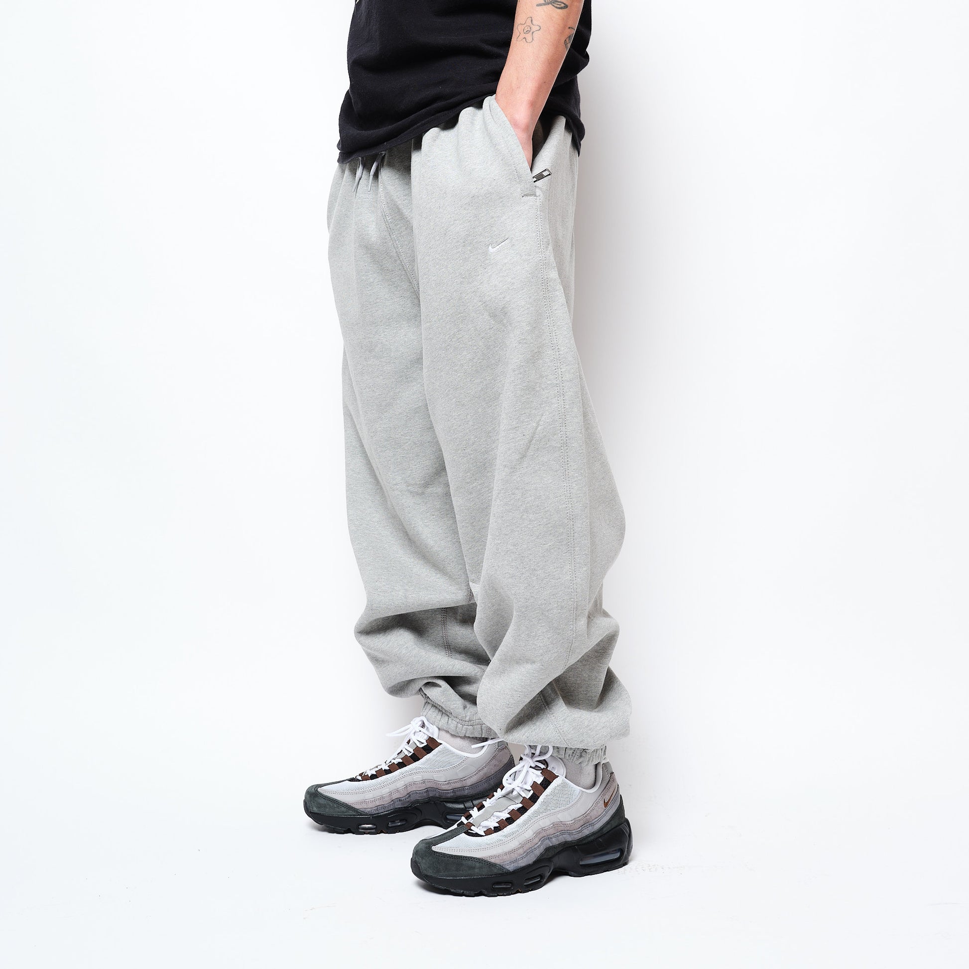 Nike - Solo Swoosh BB CF Fleece Pants (Dark Grey Heather/Light Smoke Grey/White)HV1088-063