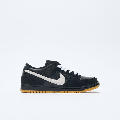 Nike SB - Zoom Dunk Low Pro (Black/White/Gum)