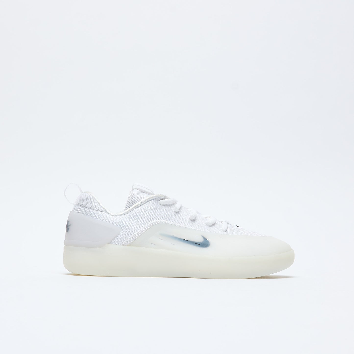 Nike SB - Zoom Nyjah 4 (White/Black)