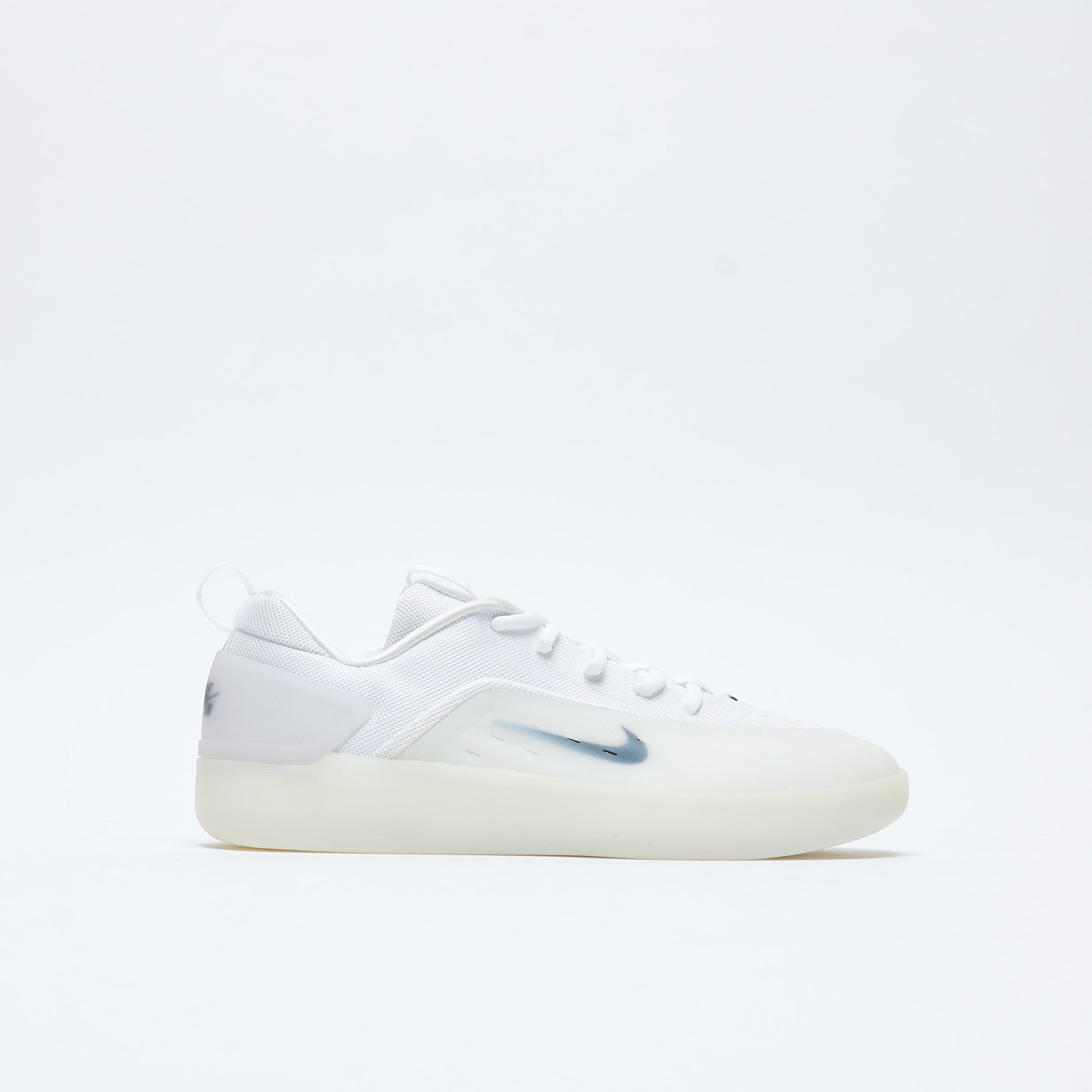 Nike SB - Zoom Nyjah 4 (White/Black)