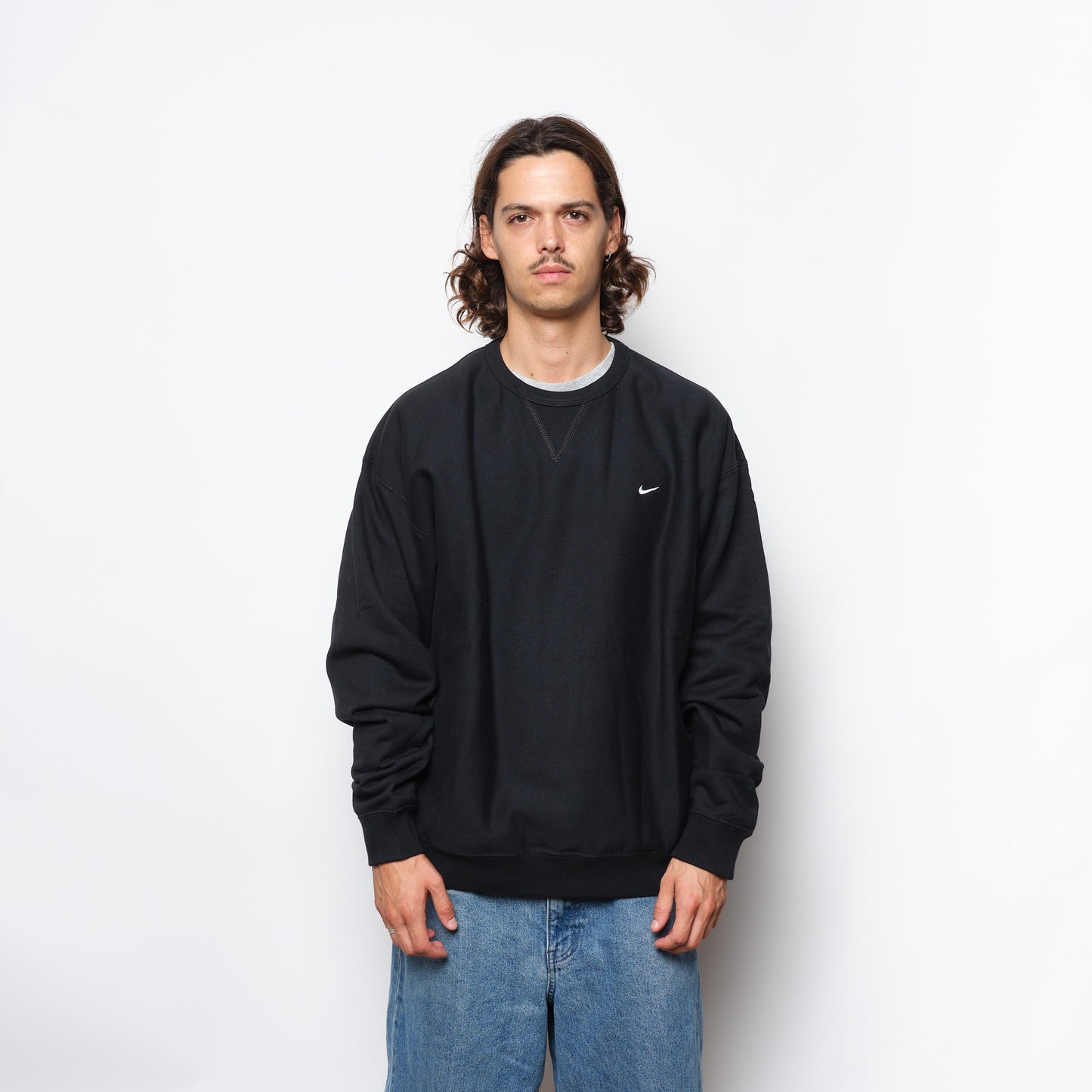 Nike Solo Swoosh Men's Fleece Crew (Black)