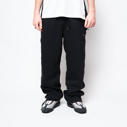 Nike Solo Swoosh Men's Fleece Open-Hem Pants Black
