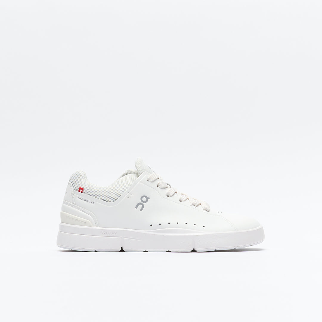 On - The Roger Advantage Men (All White)