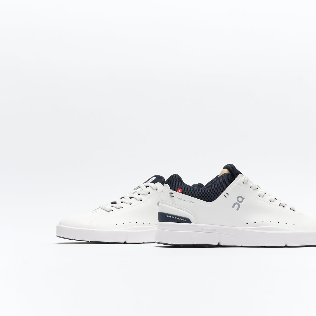 On - The Roger Advantage Men (White/Midnight Navy) â MILK STORE