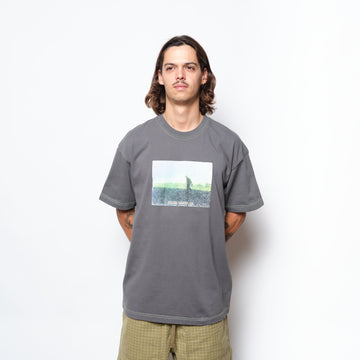 Polar Skate Co - Contrast Tee Beach Walk (Graphite/Green)