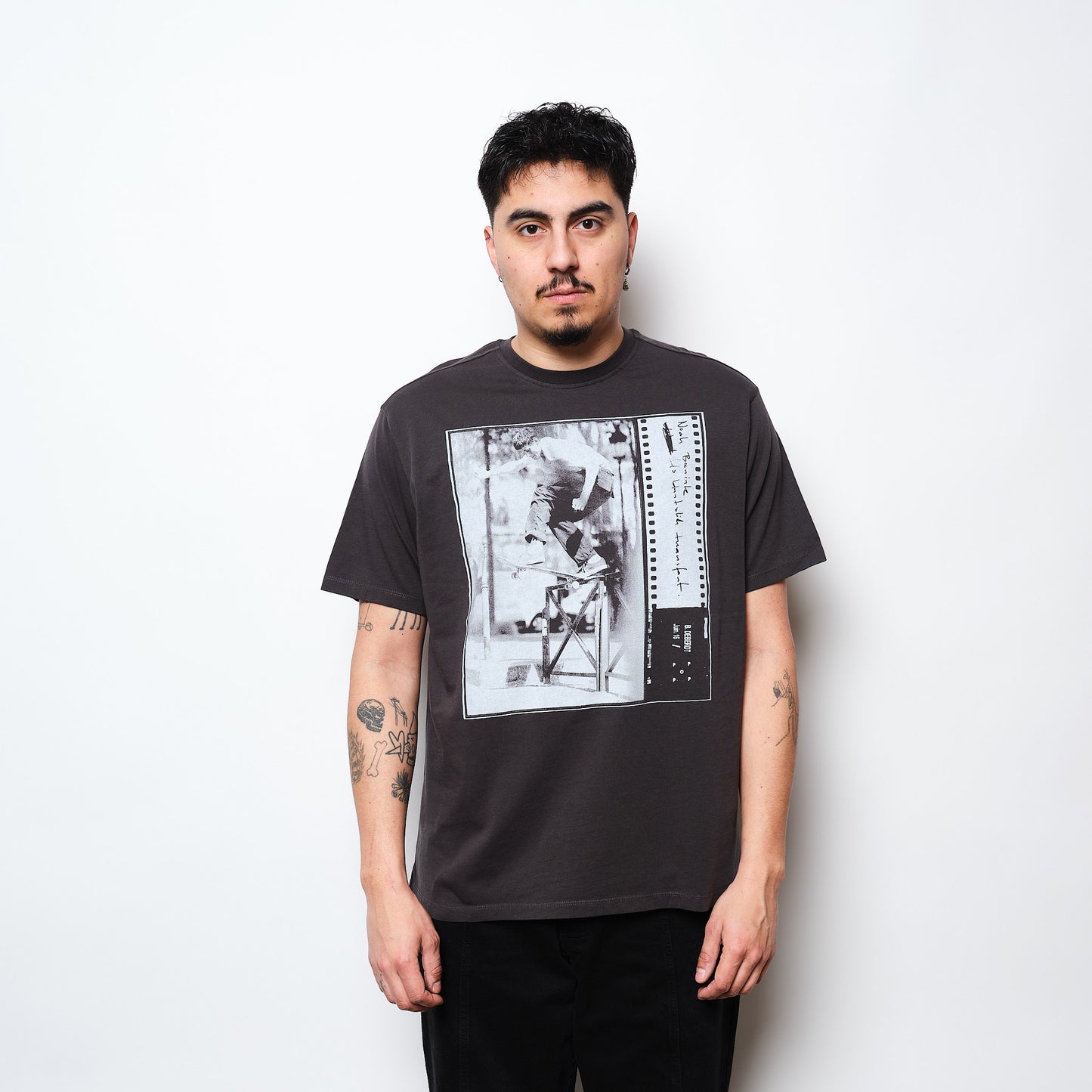 Pop Trading Co - Deberdt t-shirt (Charcoal)