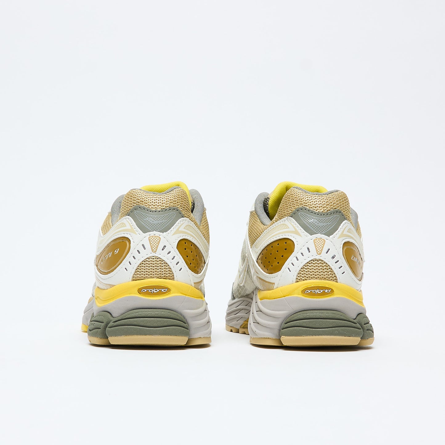 Saucony - Progrid Omni 9 (Ivory/Moss)