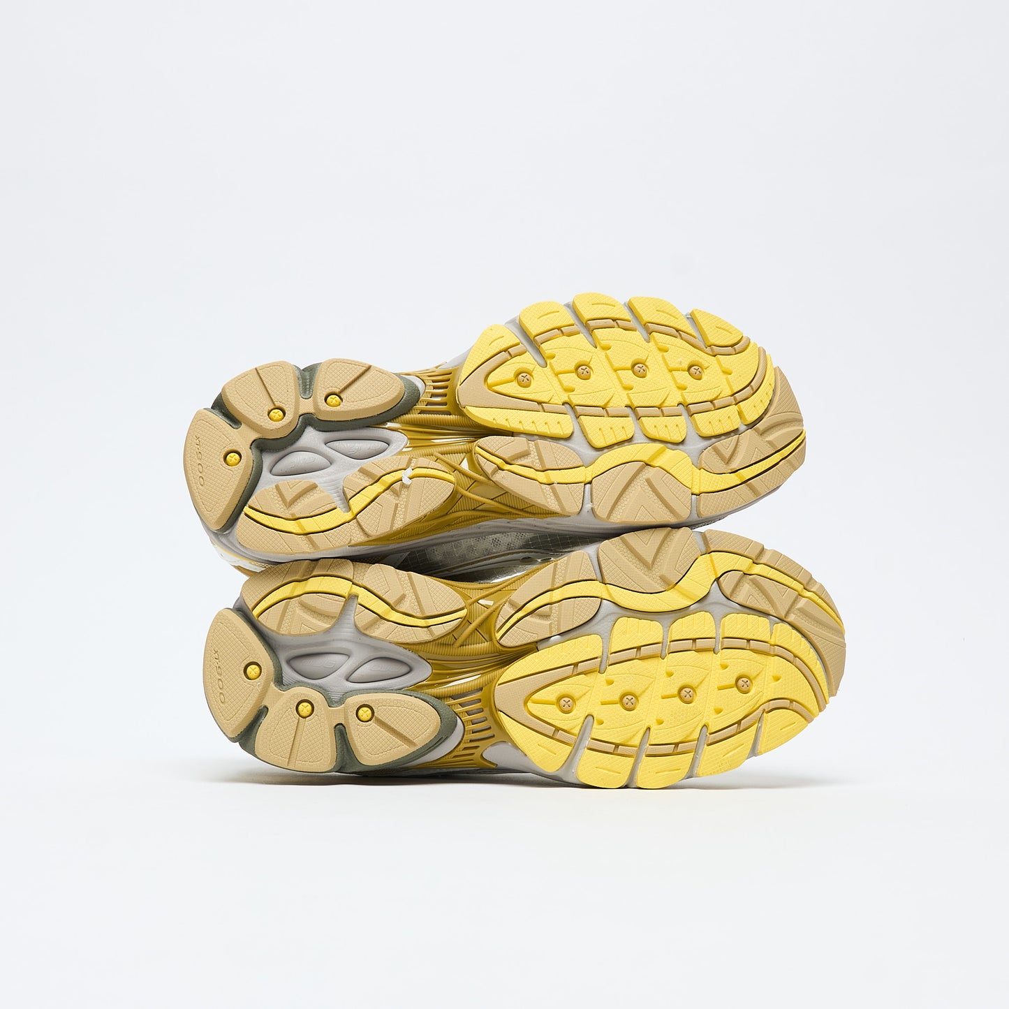 Saucony - Progrid Omni 9 (Ivory/Moss)