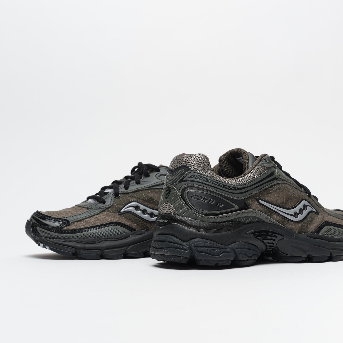 Saucony Progrid Omni 9 Peat