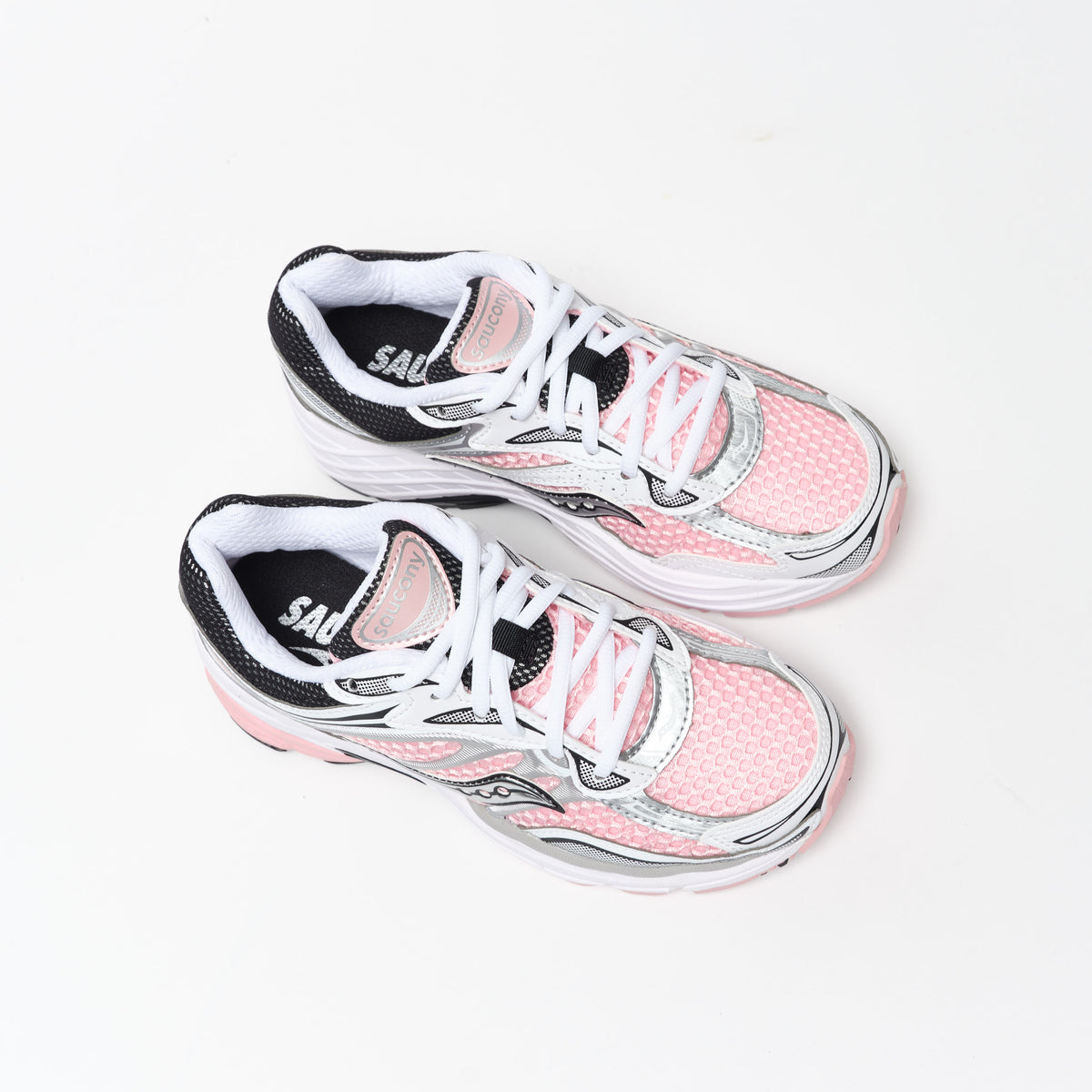 Saucony - Progrid Omni 9 (White/Touch)