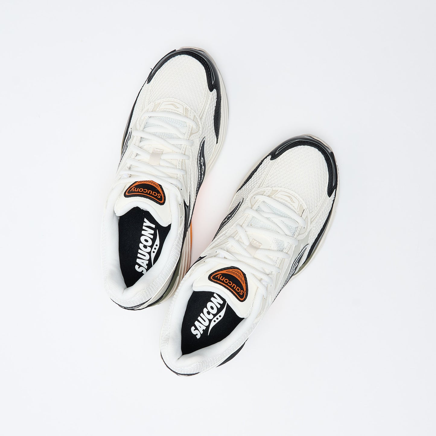 Saucony - Progrid Omni 9 (White/Turmeric)